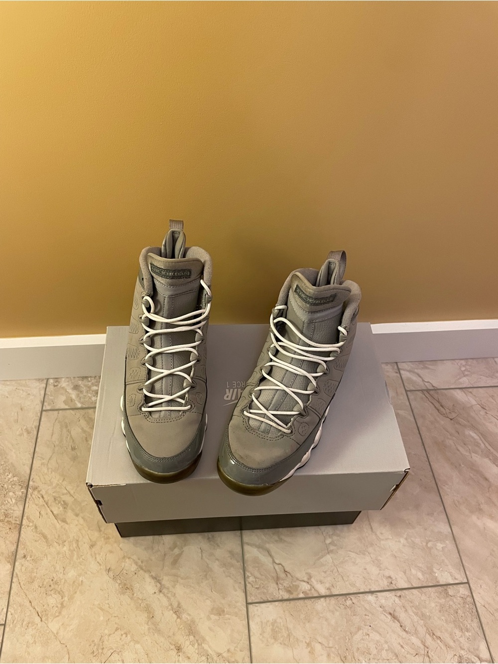 Air Jordan 9 Cool Grey. 
Youth Size 6Y (fits a women’s size 7.5) - Picture 2 of 4
